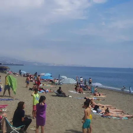 , Beach, Centre ,balcony With Seaview, For 4 Persons דירה *