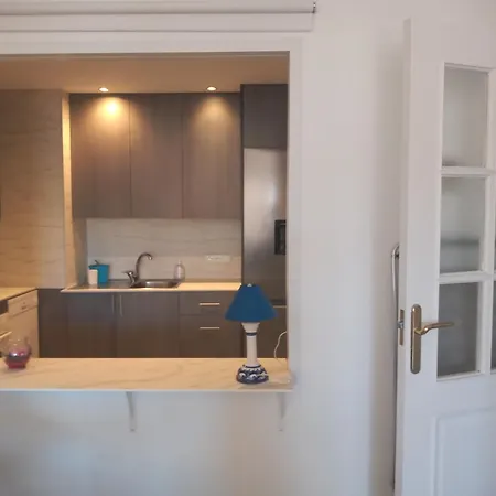 , Beach, Centre ,balcony With Seaview, For 4 Persons *