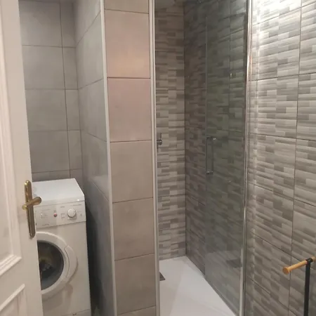 , Beach, Centre ,balcony With Seaview, For 4 Persons