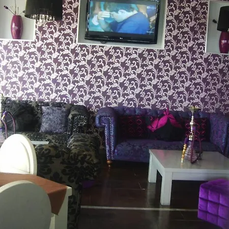 , Beach, Centre ,balcony With Seaview, For 4 Persons Appartement *