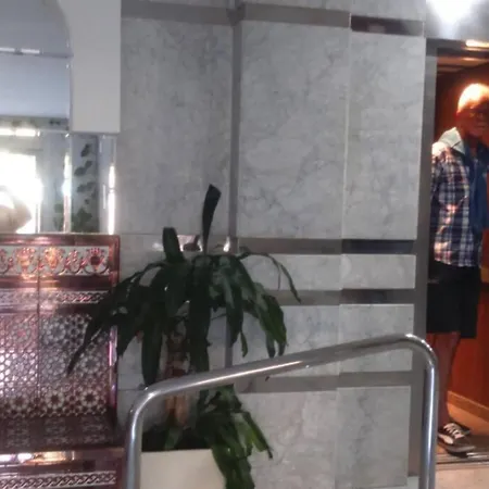 , Beach, Centre ,balcony With Seaview, For 4 Persons * Fuengirola