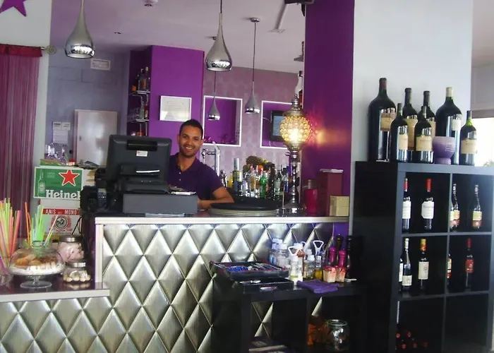 , Beach, Centre ,balcony With Seaview, For 4 Persons *