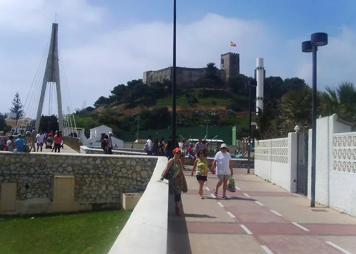 , Beach, Centre ,balcony With Seaview, For 4 Persons * Фуэнхирола