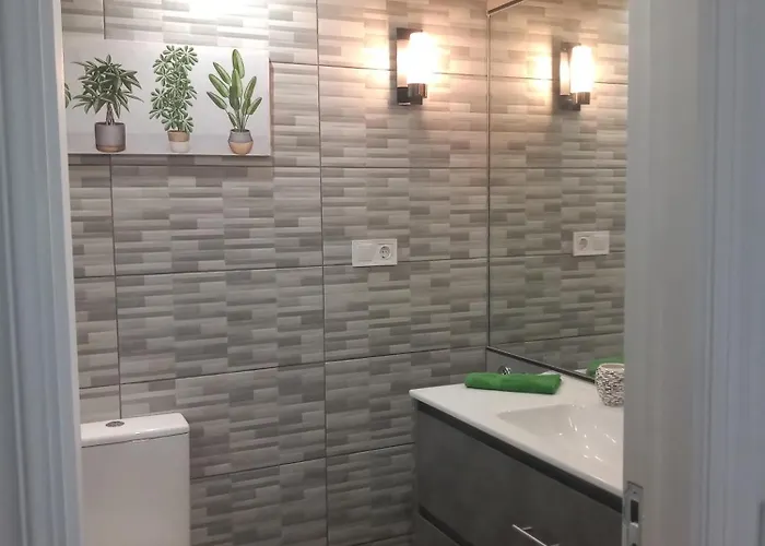 , Beach, Centre ,balcony With Seaview, For 4 Persons Апартаменты